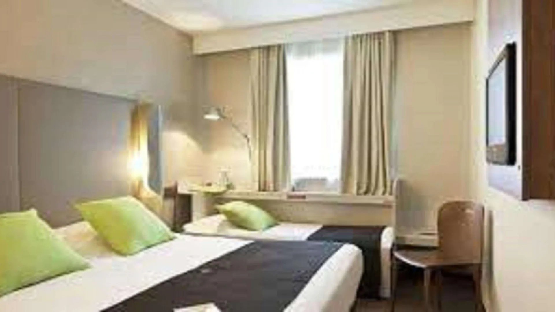 Campanile Saint-Etienne Est- Saint-Chamond Hotel