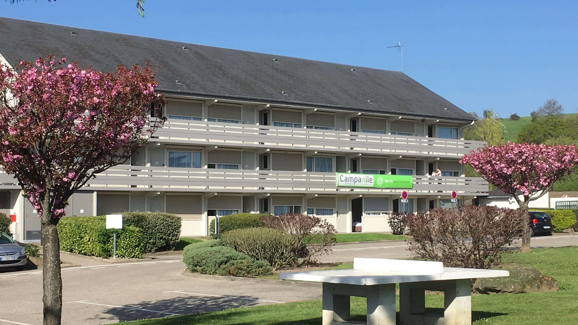 Campanile Saint-Etienne Est- Saint-Chamond Hotel 3*,