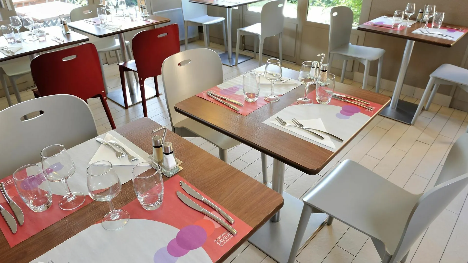 Campanile Saint-Etienne Est- Saint-Chamond Hotel 3*,